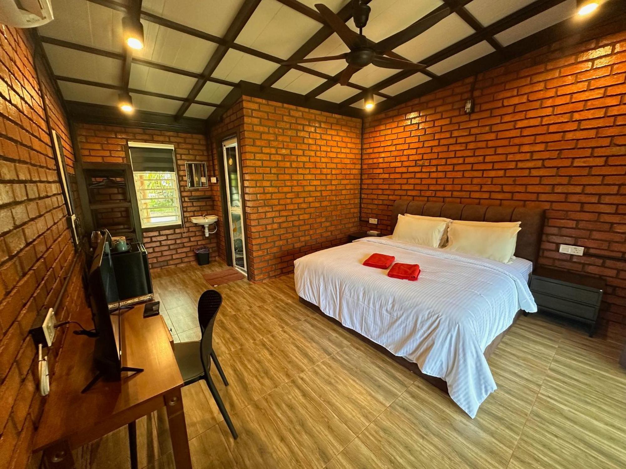 Red Coral Cottage Langkawi Room photo